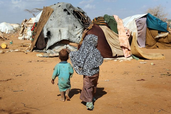 Drought drives new Somalia refugees into Dadaab